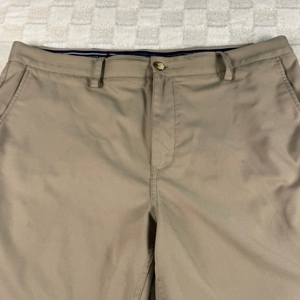 Vineyard Vines Mens Performance Golf Shorts Tan Khaki Flat Front Size 38